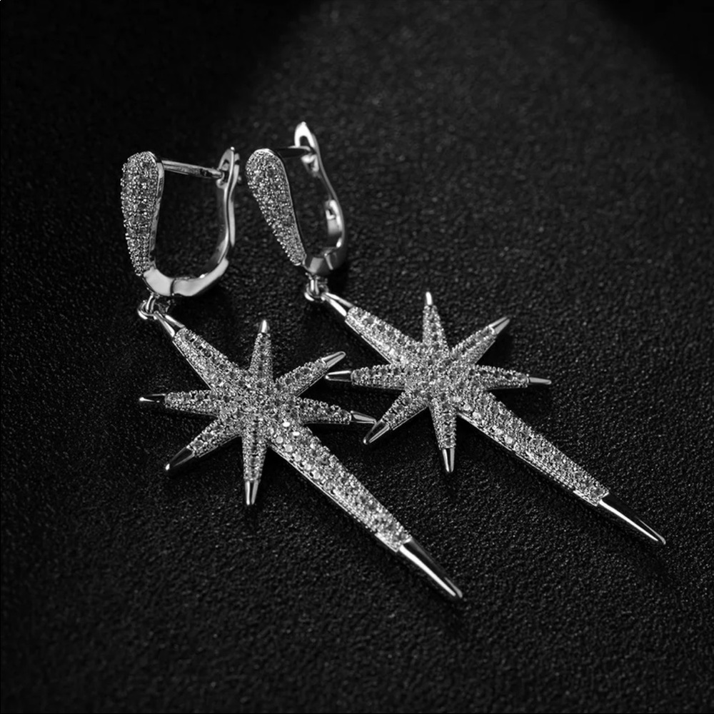 🌟 Sterling Silver 925 Big Diamond Star Earrings - Picture 2 of 9